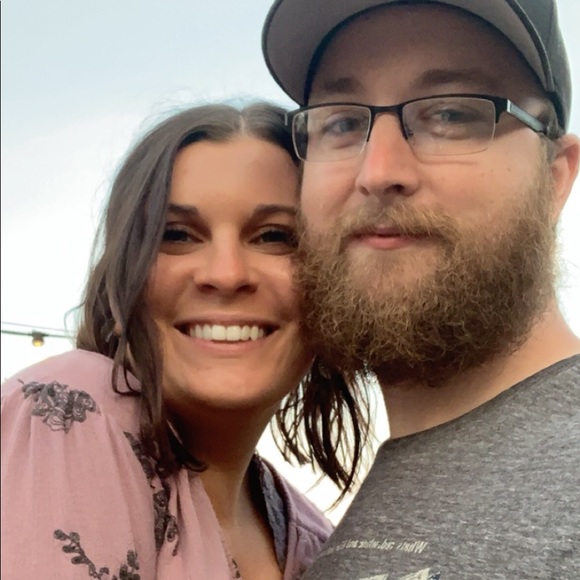 Meet your Posher, Stacie - Picture 3 of 7